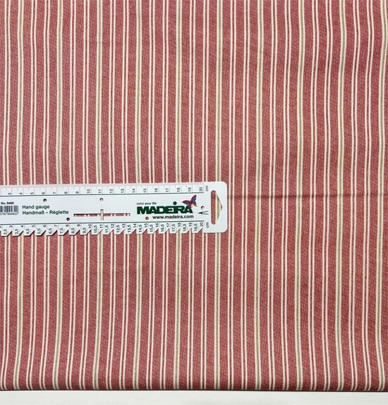 12288 Полоски на красном 12288